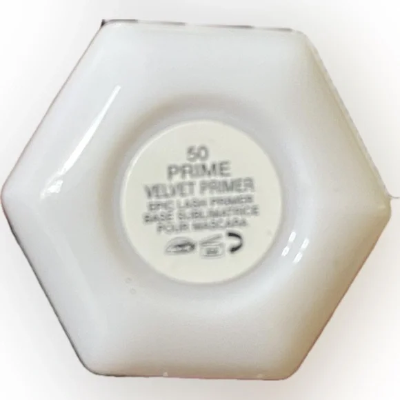 Marc Jacobs Velvet Primer Epic Lash Primer 0.33 FL. Oz.  NIB - Picture 7 of 7